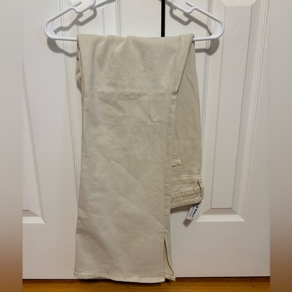 NEW WITH TAGS-Flare Jeans